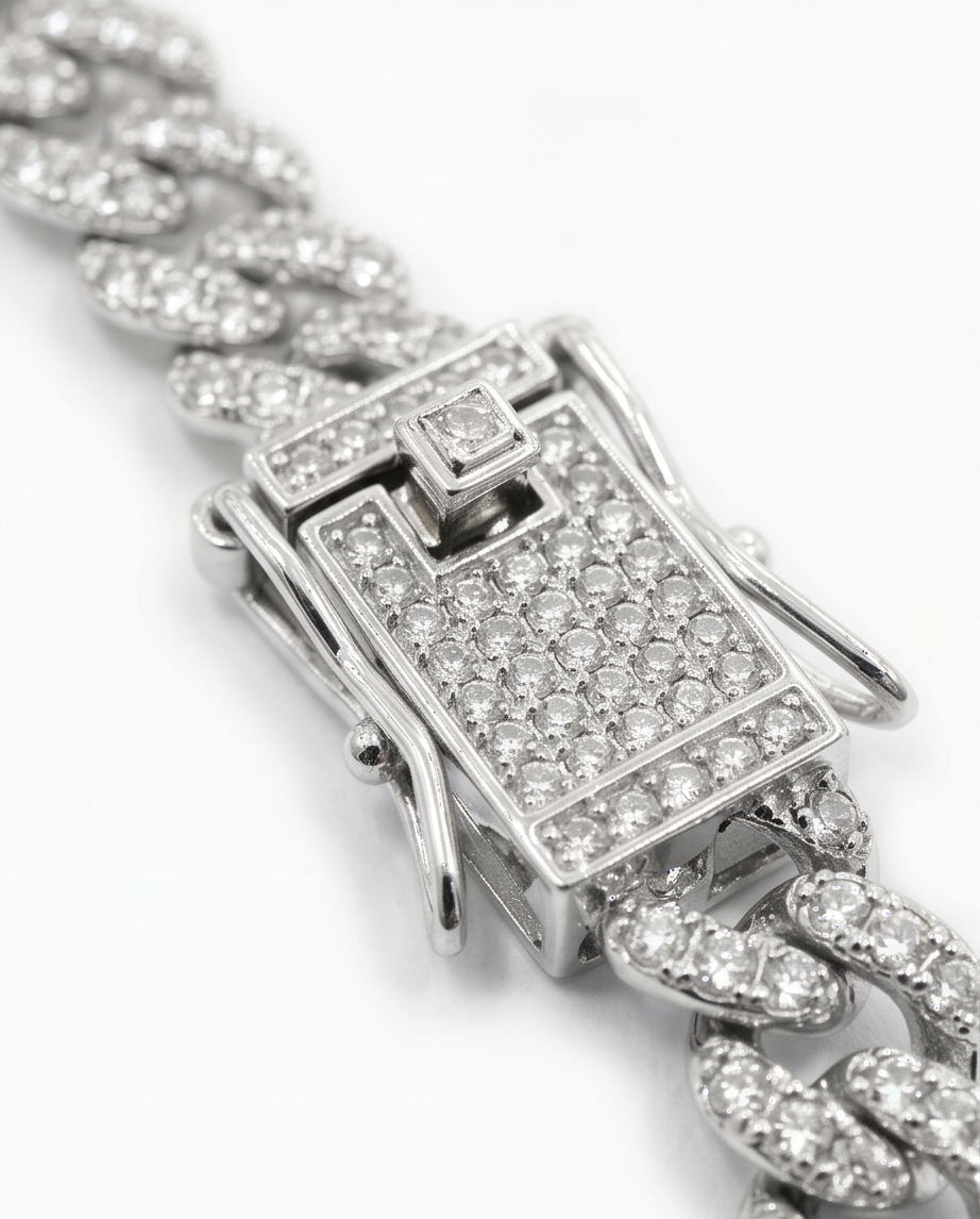 COLLAR CUBANO CON PIEDRAS PLATEADO