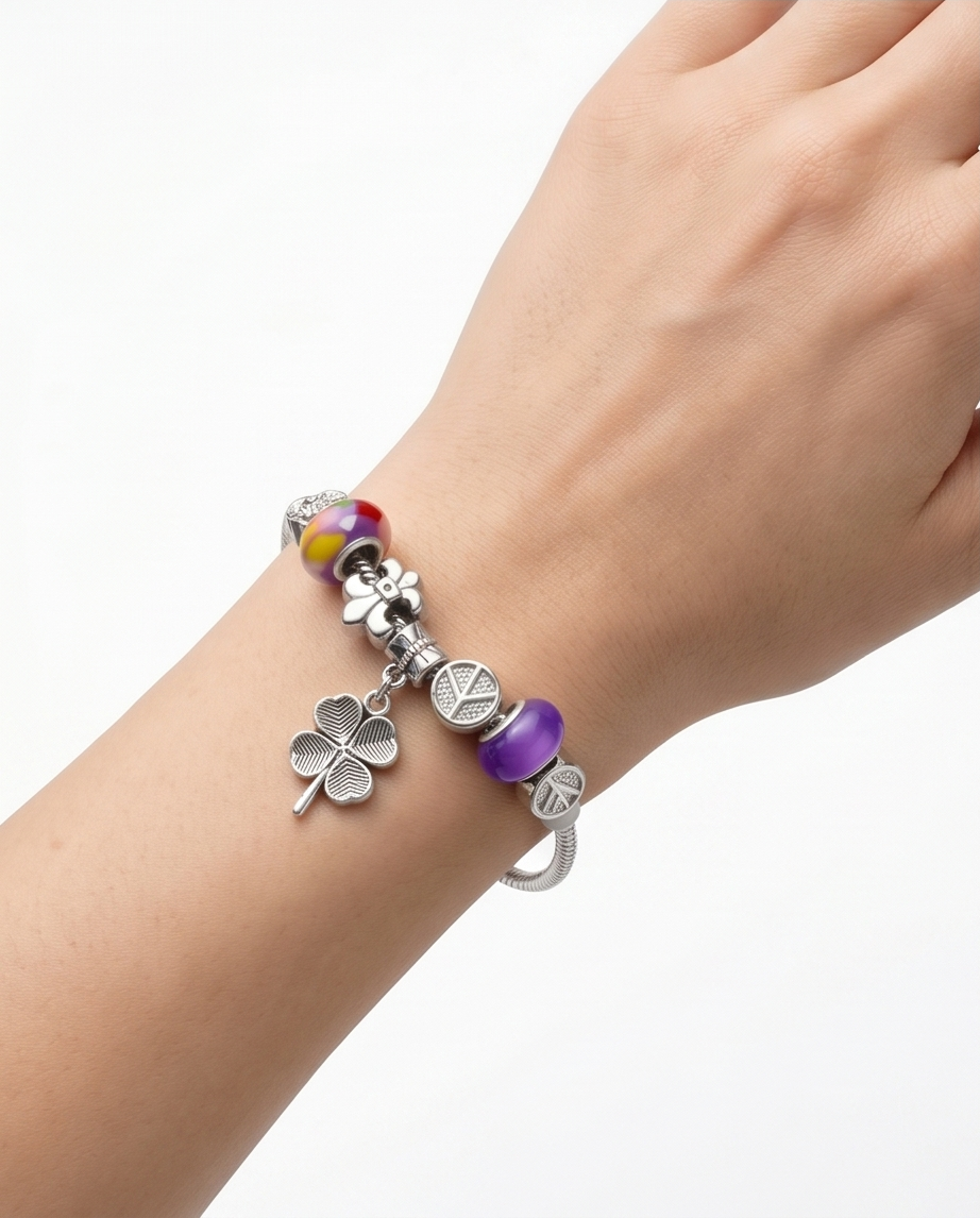 Pulsera de Dama con dijes 017