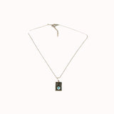 Collar acero quirúrgico mujer 17
