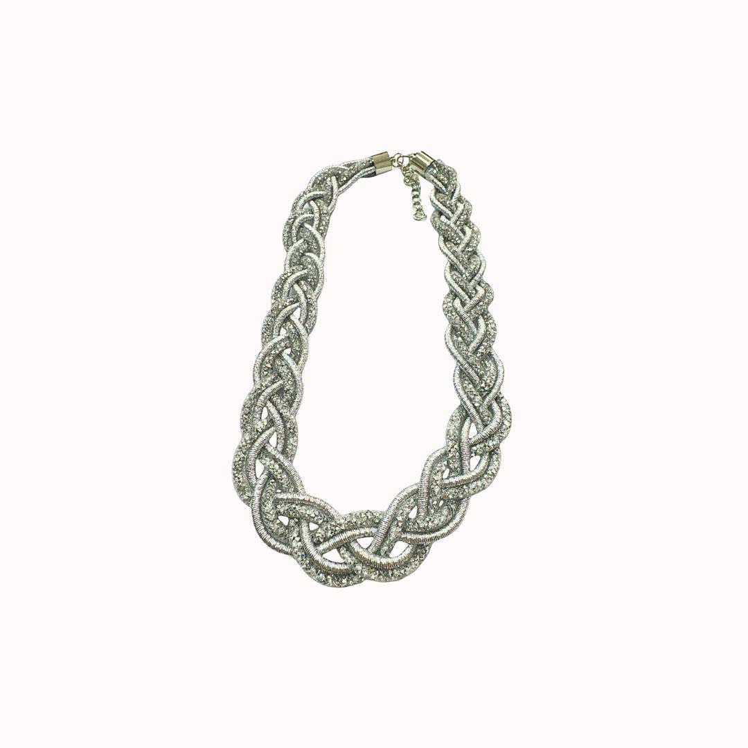 Collar varios 18