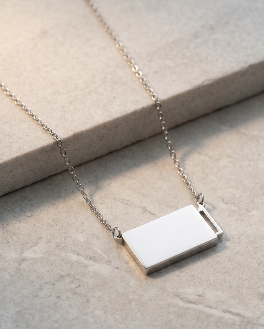 COLLAR CON DIJE CAMAFEO
