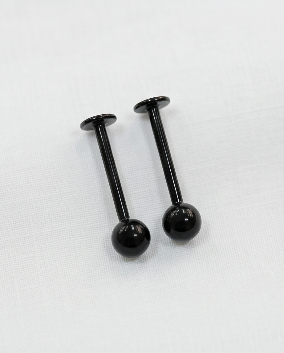 PIERCING DE ACERO A04