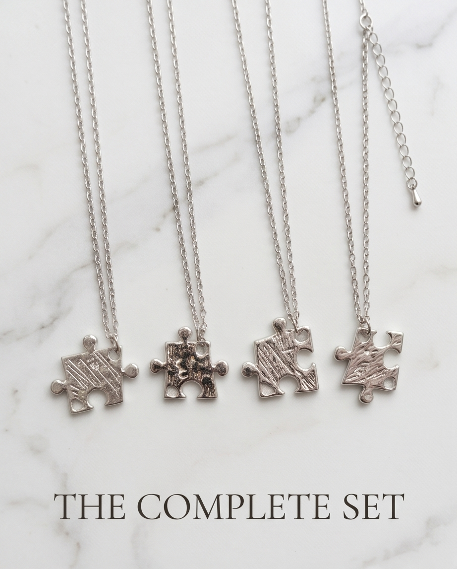 CONJUNTO DE 4 CADENAS CON DIJE AMISTAD