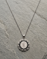 COLLAR DE ACERO QUIRURGICO UNISEX
