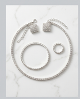 CONJUNTO DE COLLAR , PULSERA , ANILLO Y CARAVANAS