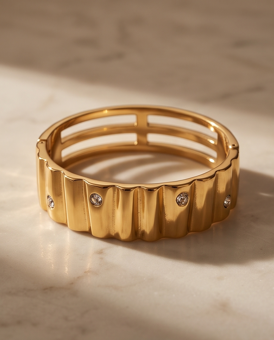 PULSERA EN ACERO QUIRURGICO DORADA