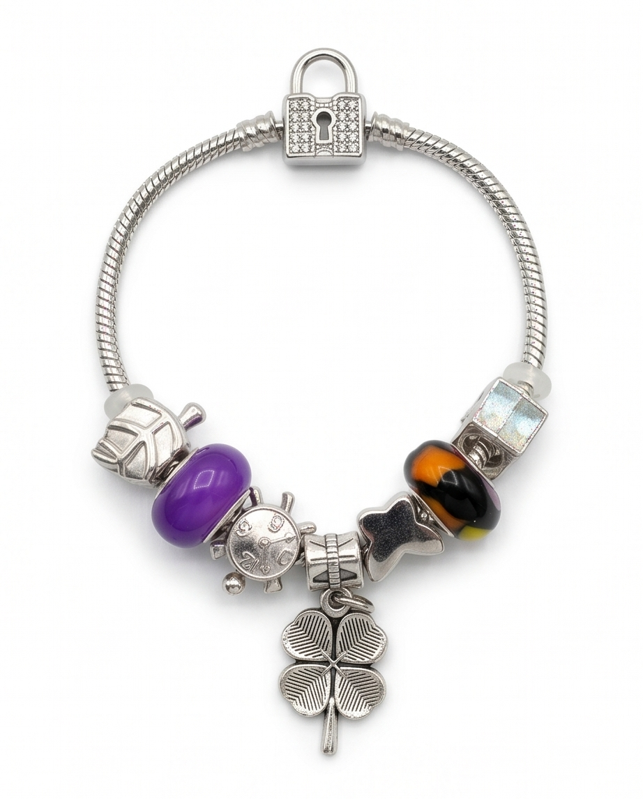 Pulsera con Dijes Varios 003
