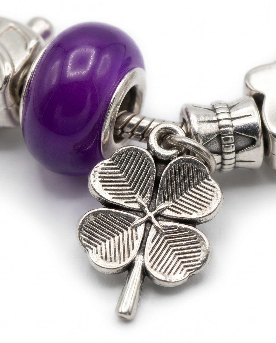 Pulsera con Dijes Varios 003