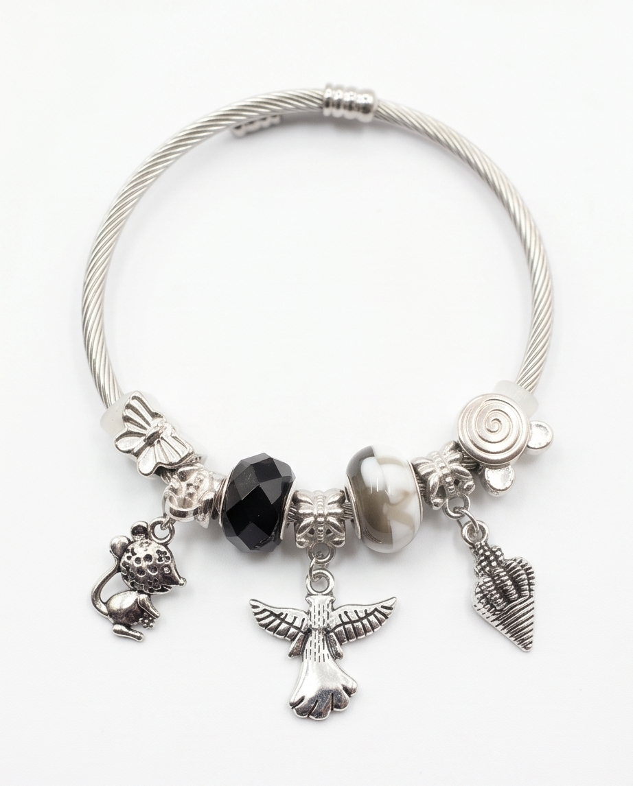 Pulseras con Dijes Varios 005
