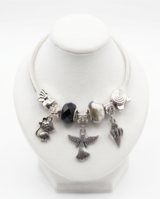 Pulsera con Dijes Varios 006