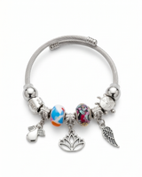 Pulsera con dijes varios 007