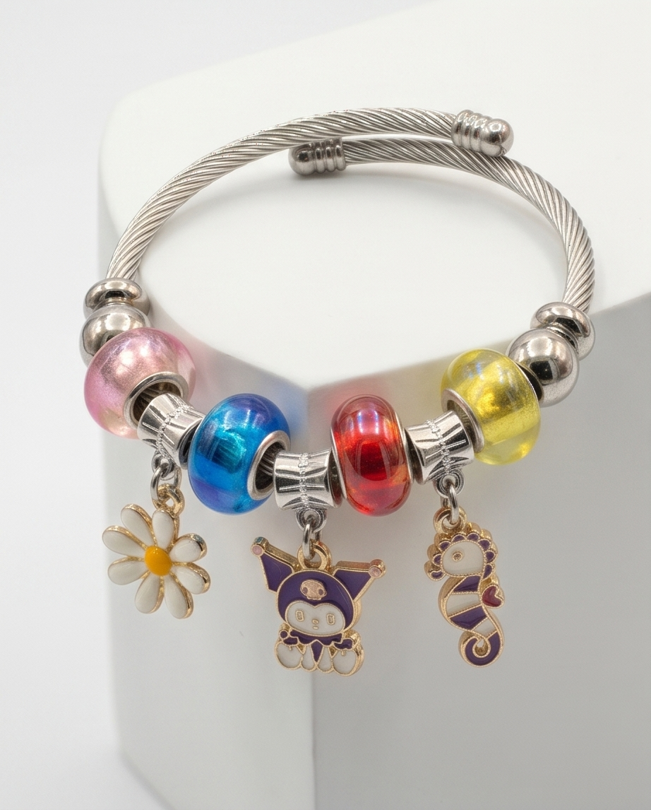 Pulseras con Dijes Varios 010