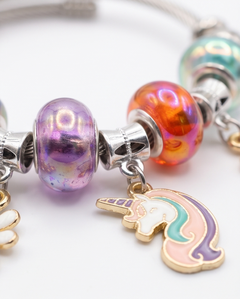 Pulsera con Dijes varios 011