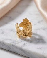 ANILLO DE ACERO QUIRURGICO DORADO COLECCIÓN 2027