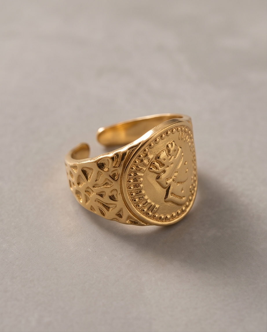 ANILLO DE ACERO QUIRURGICO DORADO COLECCIÓN 2027