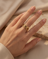 ANILLO DE ACERO QUIRURGICO DORADO COLECCIÓN 2027
