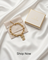 Pulsera de fantasia dorada con dijes linea vip