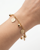 Pulseras de fantasia con dijes Plateados
