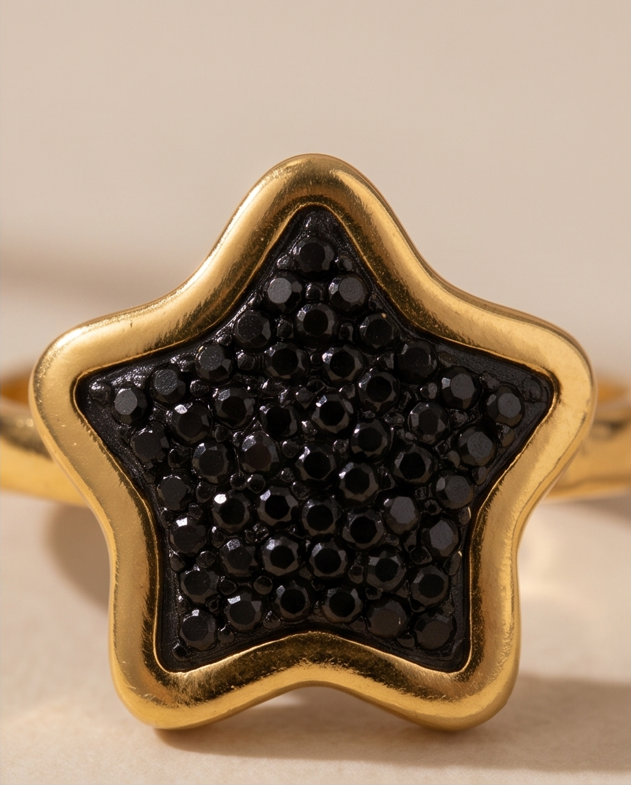 Anillo de acero quirurgico dorado colección 2027