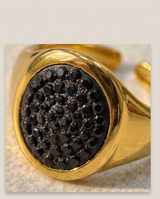 Anillo de acero quirurgico dorado colección 2027