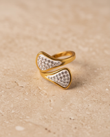 Anillo de acero quirurgico dorado colección 2027