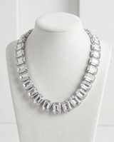 COLLAR CON PIEDRAS