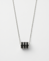 Collar acero quirúrgico mujer 63