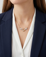 Collar acero quirúrgico mujer 17