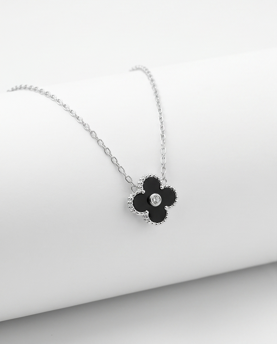 COLLAR CON DIJE NACARADO C32