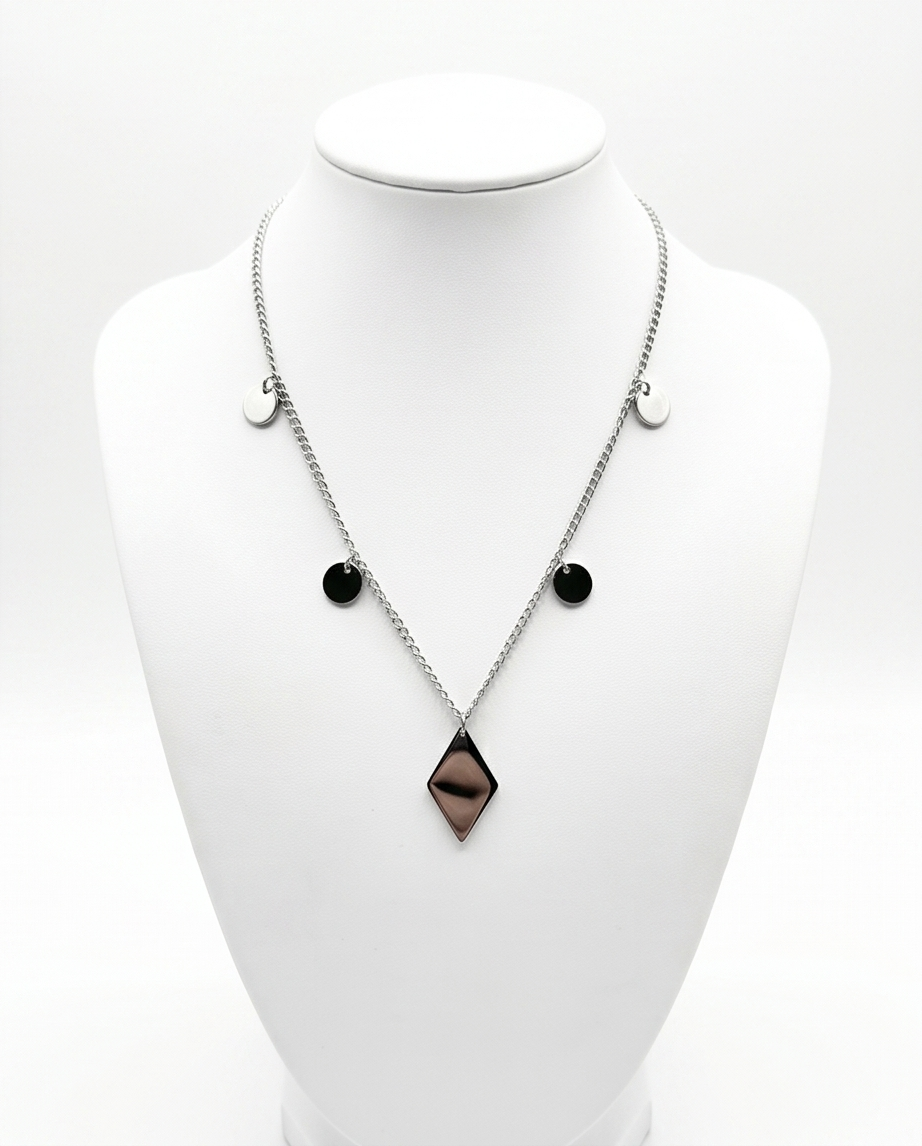 COLLAR CON DIJE EN ACERO QUIRURGICO C28