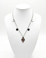 COLLAR CON DIJE EN ACERO QUIRURGICO C28