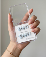 Caja de Uñas con pegamento